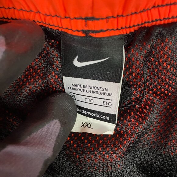 Vintage Nike Board Shorts Men's XXL Black Orange Swim Trunks Mesh Lining - Picture 6 of 11